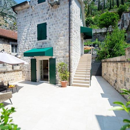 Katareo Apartments Котор Екстер'єр фото